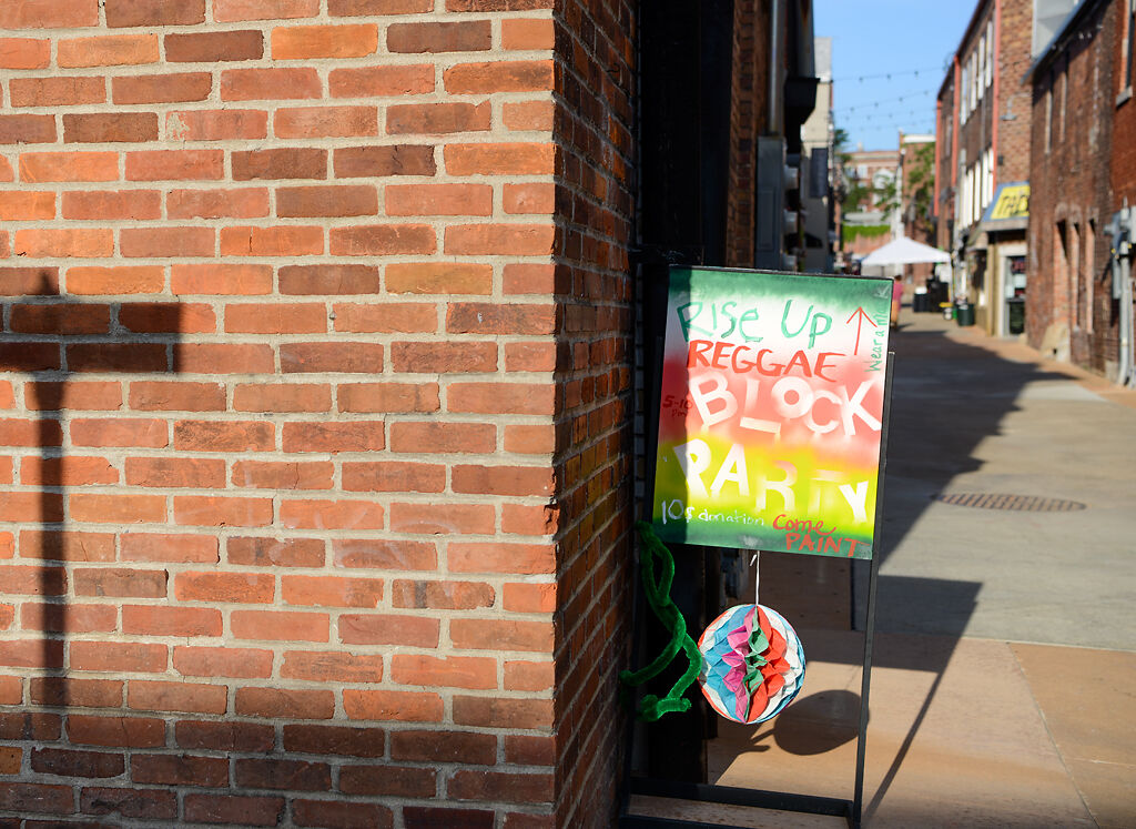 A sign facing South Ninth Street